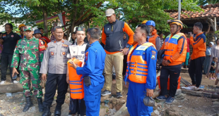 TIM Gabungan Lakukan Pencarian Nelayan Hilang di Talang Siring Pamekasan
