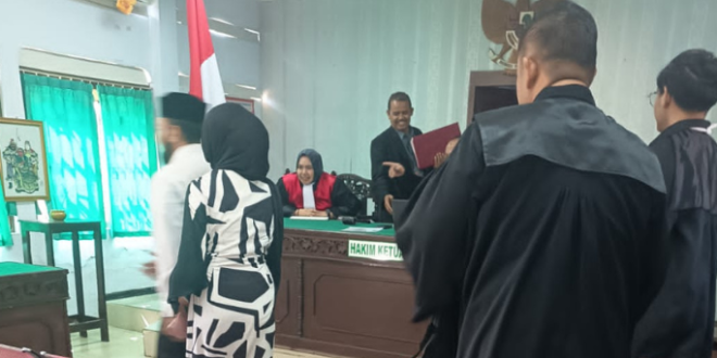 Pasutri Asal Pamekasan Jalani Sidang Kasus Dugaan Penganiayaan Kurir COD