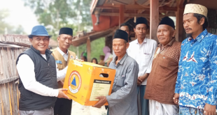 Wabup Sukriyanto Serahkan Bantuan ke Korban Kebakaran di Proppo