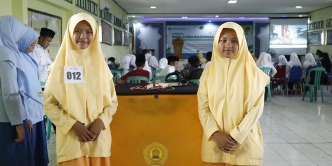 Foto: Kiri Lubna dan kanan firda