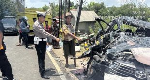 Empat Kendaraan Terlibat Kecelakaan di Waru, Lima Orang Luka