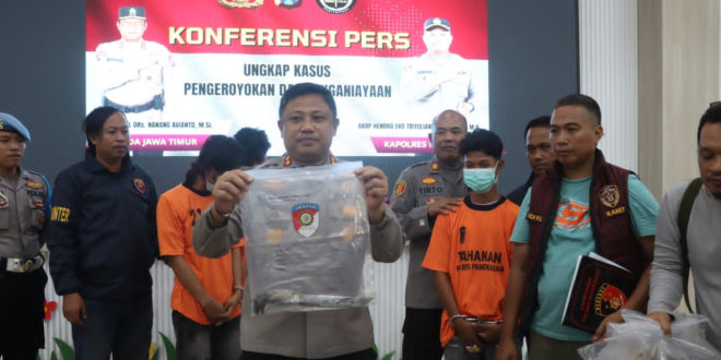 Polres Pamekasan Kembali Tangkap Lima Pelaku Baru Kasus Pengeroyokan di Depan Masjid Agung