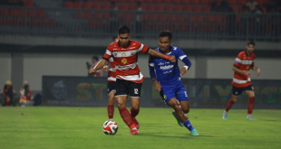 Beda Level, Madura United Takluk 1-4 Dari Persib Bandung