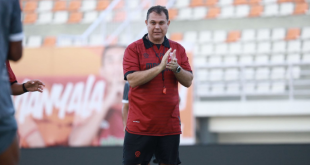 Parreira Optimistis Madura United Siap Hadapi Persib di SGMRP