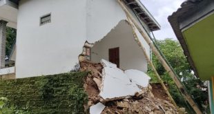 Pemdes Sana Daja Catat 13 Rumah Terdampak Longsor, Warga Mengungsi ke Sanak Keluarga