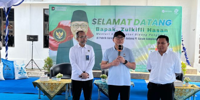 Zulkifli Hasan Tanggapi Keluhan Petani Soal Harga Garam, Pastikan Stok Pangan Ramadan Aman