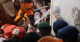 Update Kecelakaan KA Bekasi Timur: 10 Jenazah Teridentifikasi, 5 Masih Proses