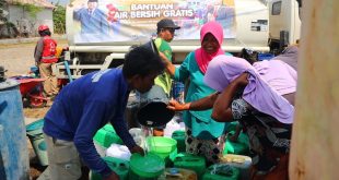 HUT ke-37, Radio Karimata Mulai Distribusi Air Bersih untuk Warga Terdampak Kekeringan