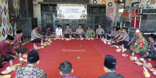 Serap Aspirasi Warga Desa Durbuk, Kapolres Pamekasan Gelar Silaturahmi “Ghi-Lenggien”